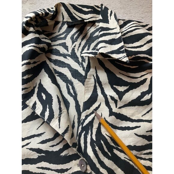 Silkland Women's Size 10 Animal Print Button Down Shirt Shacket Silk - Picture 5 of 8